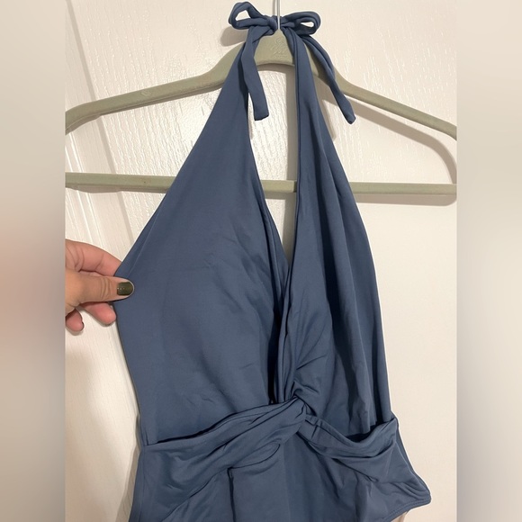 So De Mel Carlotta deep v-neck one-piece swimsuit - Picture 4 of 7